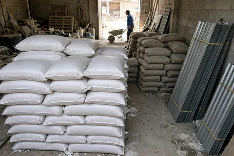 Barrera de costales de arena fina para almacenes y plantas agroindustriales