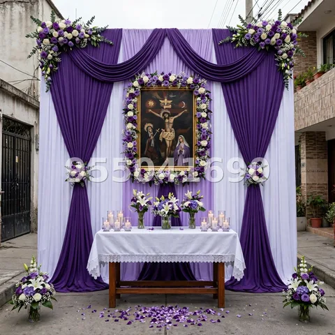 Fondo de altar Señor de los Milagros diseño 60: en morado de dos tonos, con el cuadro al centro