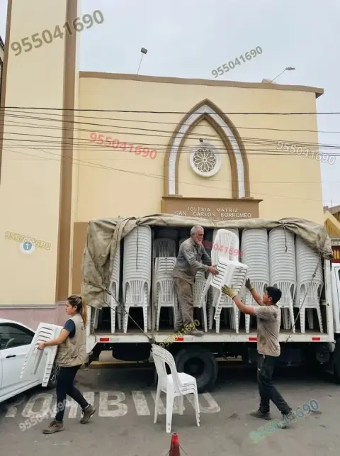 Paquete de sillas, mesas y sonido corporativo en Trujillo