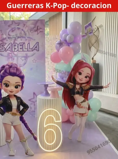 Estructuras y banner de Las Guerreras K-pop en Trujillo