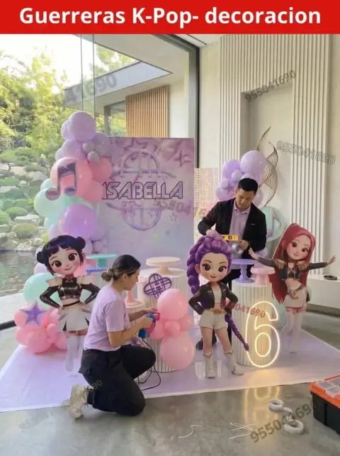 Estructuras y banner de Las Guerreras K-pop en Trujillo