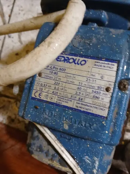 Reparación de bomba de agua